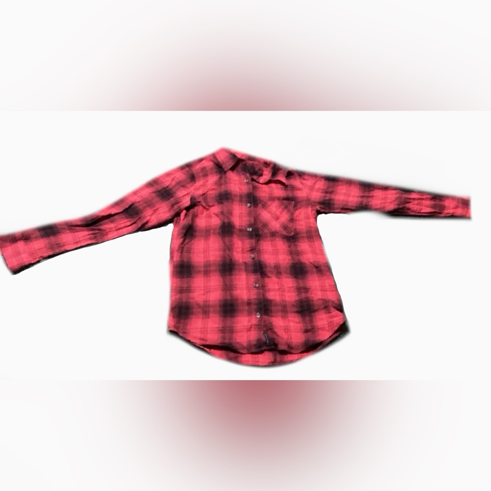Women’s Magellan Outdoors Size XS red and black plaid button down